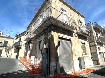 Casa singola in Corso Vittorio Emanuele 260 in zona Marina di Modica a Modica
