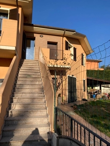 Appartamento indipendente in vendita a Colli Al Metauro Pesaro-urbino Tavernelle