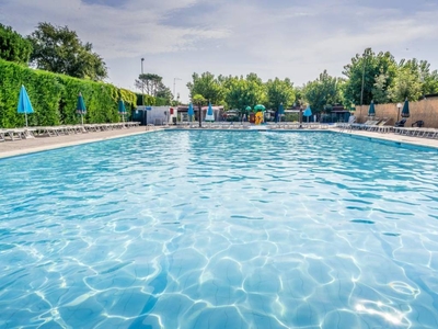 Casa a Lido Di Dante con terrazza e piscina