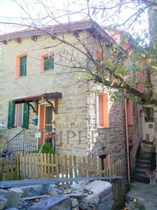 Casa indipendente in vendita a Pigna