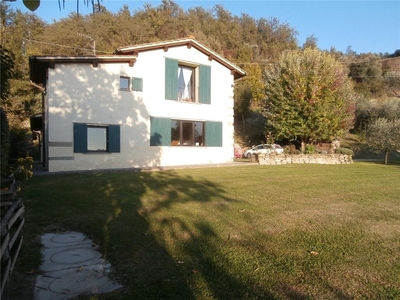 Casa indipendente in vendita a Vicchio