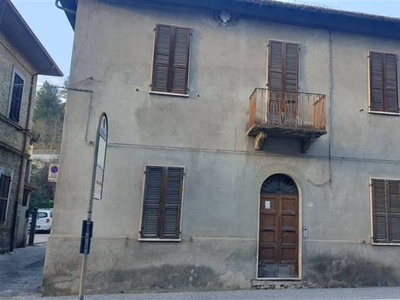 Casa singola da ristrutturare in zona Campo Parignano a Ascoli Piceno