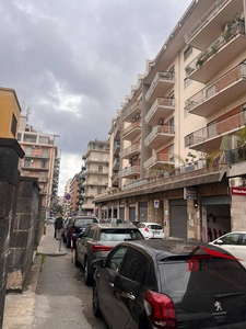 Quadrilocale in vendita, Catania c.so italia - via leopardi