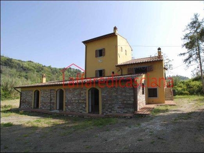 Rustico casale in zona Casciana Terme a Casciana Terme Lari