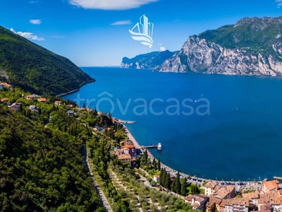 Terreno Residenziale in vendita a Garda via Monte Baldo