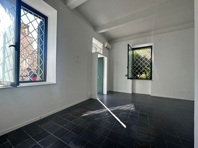 Trilocale in Affitto a Napoli, zona POSILLIPO, 800€, 70 m²