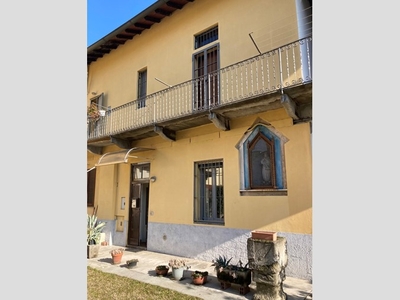 Trilocale in Vendita a Monza, 175'000€, 83 m²