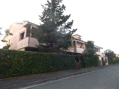 Trilocale in Via Gronchi in zona Marina di Castagneto Carducci a Castagneto Carducci