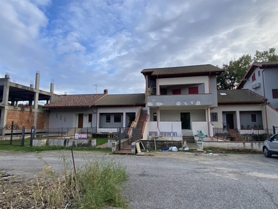 Villa a schiera in Via Alessandro Manzoni 171 Bis a Rende