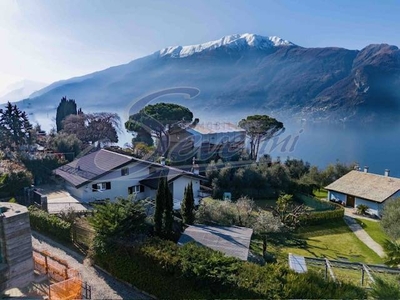 villa indipendente in vendita a Colico