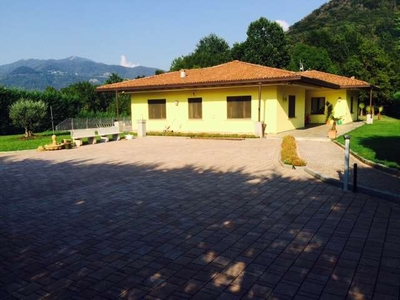Villa unifamiliare in vendita, Ronago