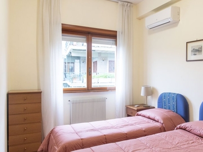 Splendido appartamento con 1 camera da letto in affitto a Torrino, Roma