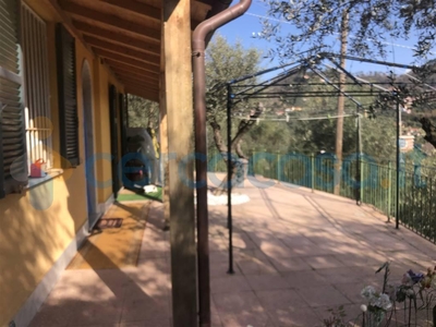 Villa in ottime condizioni in vendita a Lerici