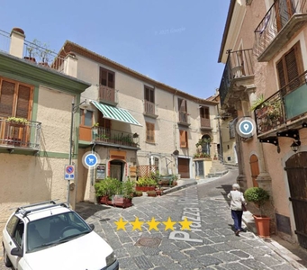 Appartamento all'asta a Pignola piazza Vittorio Emanuele