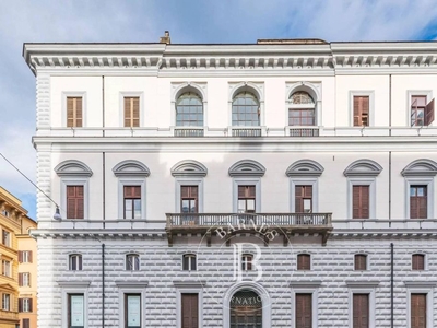 Appartamento di prestigio in vendita Via IV Novembre, Roma, Lazio