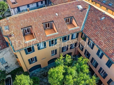Appartamento di lusso in vendita Via Volta, Como, Lombardia