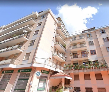 Appartamento in in vendita da privato a Catanzaro viale dei Normanni, 45