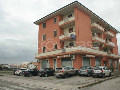 Appartamento in in vendita da privato a Corropoli via Monsignor Adolfo Binni, 5