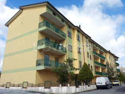 Appartamento in in vendita da privato a Lagonegro via dei Tamarindi, 9