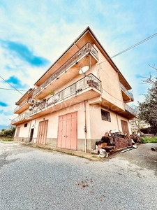 Appartamento in in vendita da privato a Lamezia Terme via Senatore Arturo Perugini, 22
