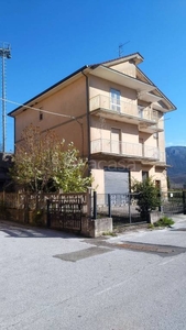 Appartamento in in vendita da privato a Marsico Nuovo via San Donato