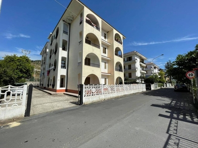 Appartamento in in vendita da privato a Nocera Terinese via Camillo Benso di Cavour