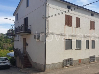Appartamento in in vendita da privato a Torano Castello via Silvio Sabato, 16