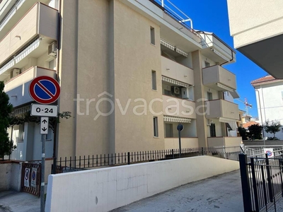 Appartamento in in vendita da privato ad Alba Adriatica via Versilia, 4