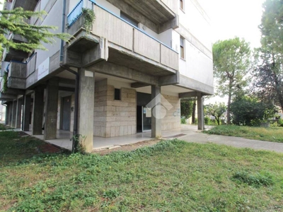 Appartamento in vendita a Bellante via Guido Rossa, 71