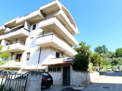 Appartamento in vendita a Bellante via Ignazio Silone, 17