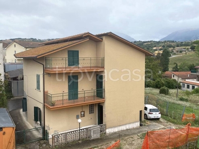 Appartamento in vendita a Campli via Divangelo Mirabili, 101