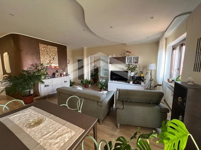 Appartamento in Vendita a Campobasso, zona Semicentro, 265'000€, 160 m²