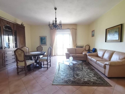 Appartamento in vendita a Catanzaro via Conti di Loritello, 7