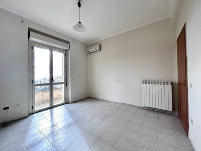 Appartamento in vendita a Catanzaro via Eugenio de Riso, 14
