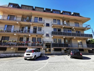 Appartamento in vendita a Catanzaro via Regina Madre, 42