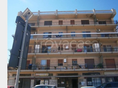Appartamento in vendita a Catanzaro viale Emilia, 56
