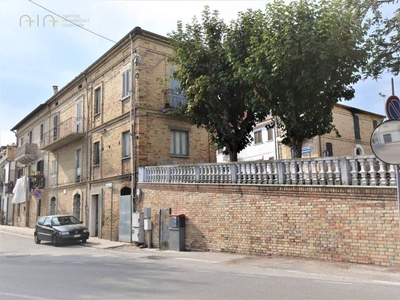 Appartamento in vendita a Controguerra via Guglielmo Marconi, 4