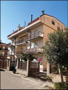 Appartamento in vendita a Cropani via Reggio Calabria
