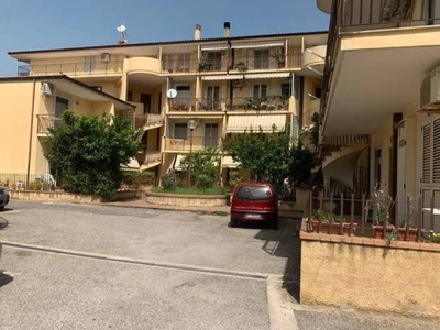 Appartamento in vendita a Davoli via I Maggio