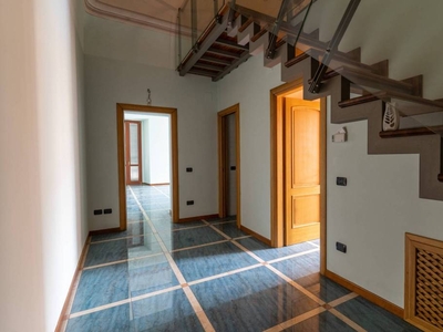 Appartamento in vendita a Giulianova corso Giuseppe Garibaldi, 83