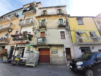 Appartamento in vendita a Lamezia Terme via Crocefisso, 77