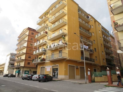 Appartamento in vendita a Lamezia Terme via Federico Nicotera