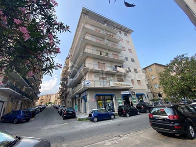 Appartamento in vendita a Lamezia Terme via Scaramuzzino, 33