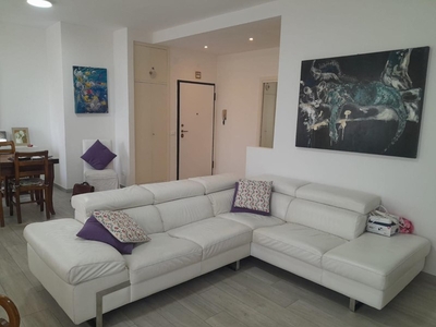 Appartamento in Vendita a Livorno, 360'000€, 130 m², con Box