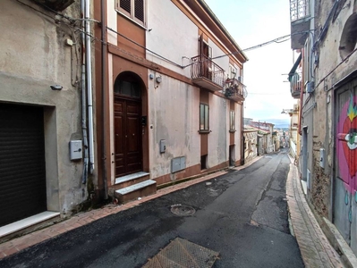 Appartamento in vendita a Marcellinara via Giuseppe Garibaldi, 46