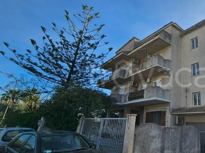 Appartamento in vendita a Montepaone via Alcide De Gasperi, 68