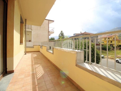 Appartamento in vendita a Montepaone via m. C. Marcello, 55