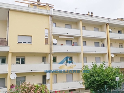 Appartamento in vendita a Montorio al Vomano c.Da Torrito, 1