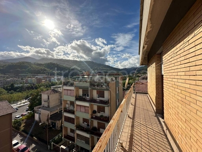 Appartamento in vendita a Montorio al Vomano via Marcacci, 33