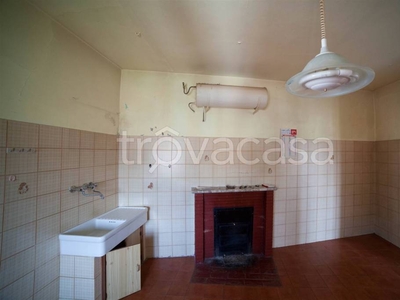 Appartamento in vendita a Muro Lucano via Conserva, 25